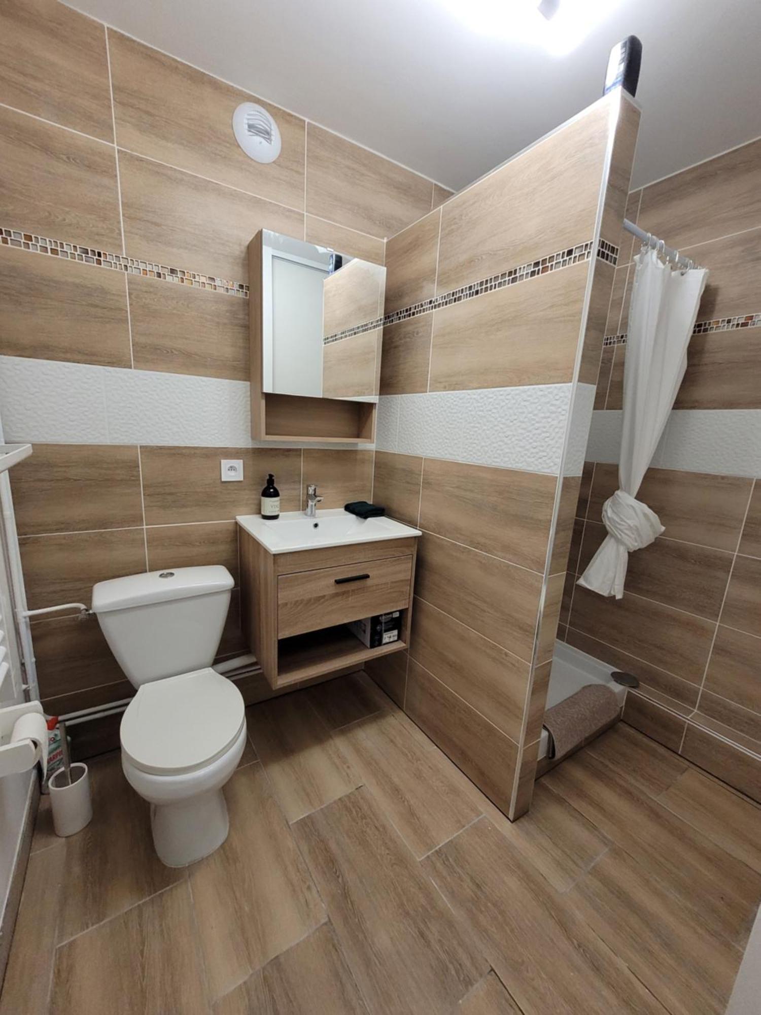 L' Ecrin De Jade Apartamento Melun Exterior foto